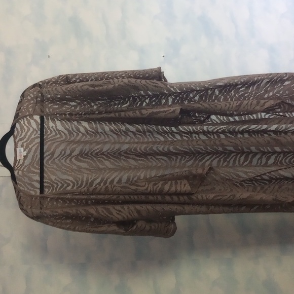LuLaRoe Other - Lula roe kimono